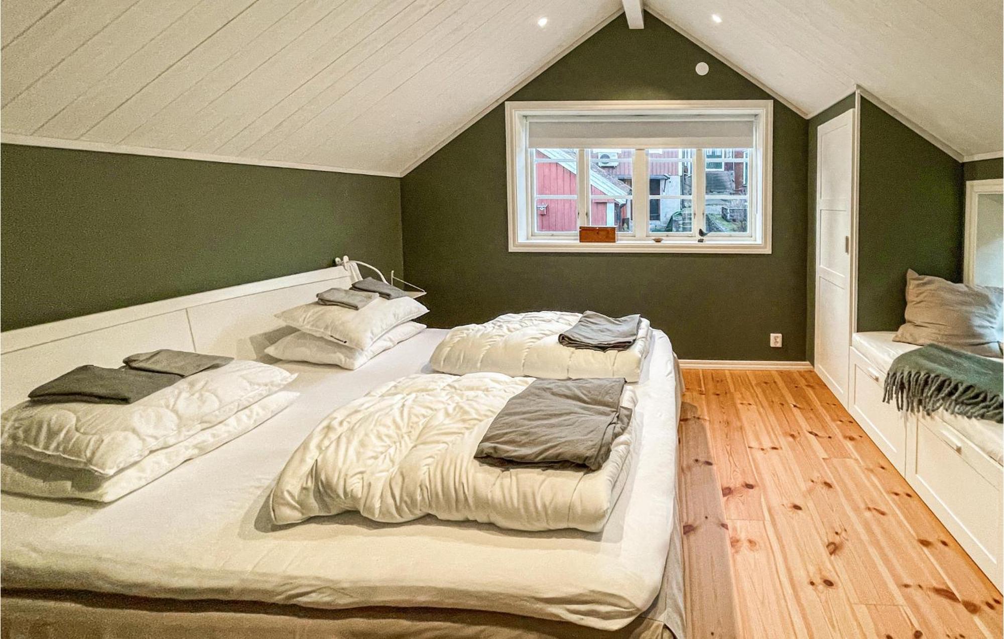 1 Bedroom Lovely Home In Moensteras Екстер'єр фото